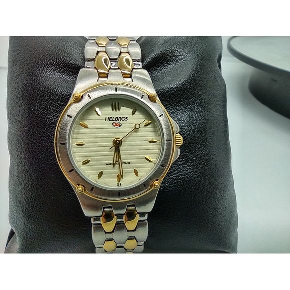 Bulova Silver Women\ display picture 3